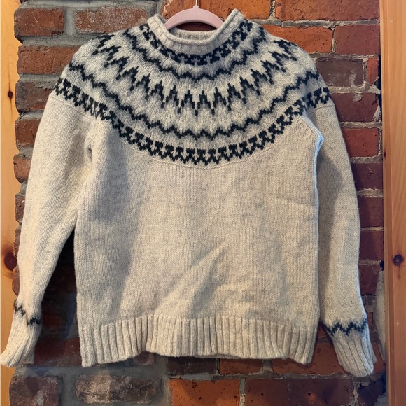 L.L.Bean Fair Isle Ski Wool Blend Sweater Nordic Black Grey Crewneck Size M - Picture 2 of 10